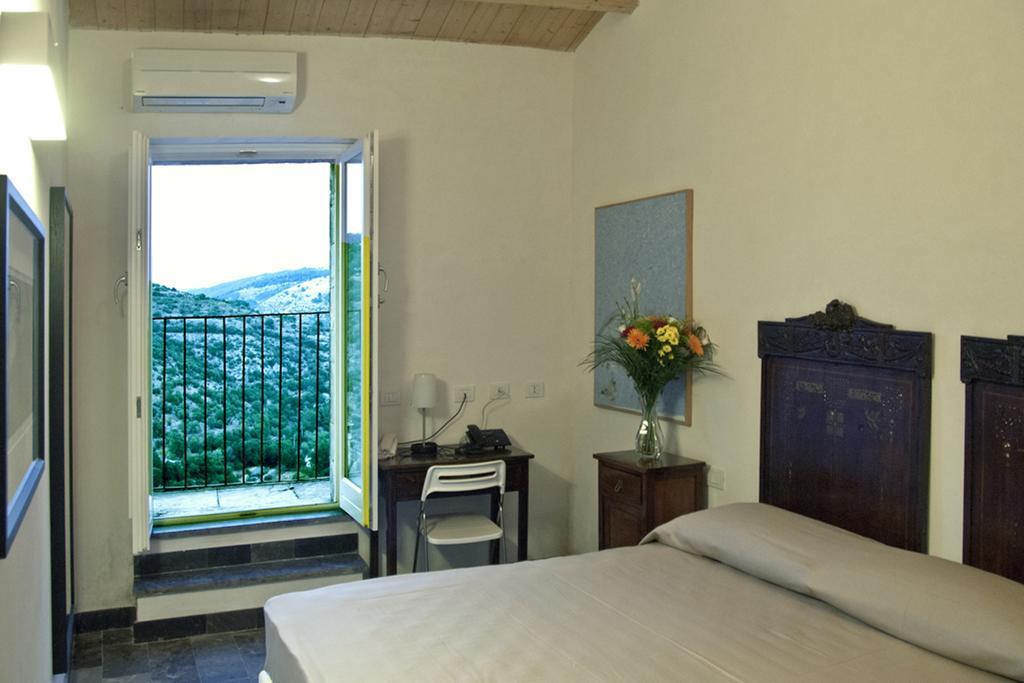 רגוזה Hotel Dell'Orologio מראה חיצוני תמונה