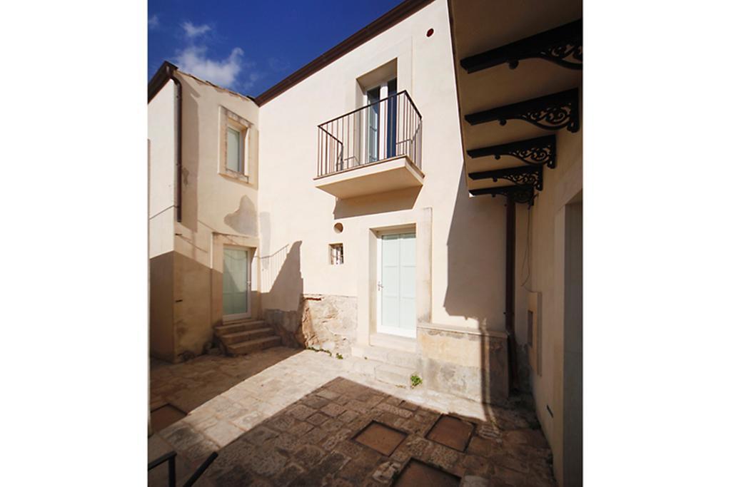 רגוזה Hotel Dell'Orologio מראה חיצוני תמונה