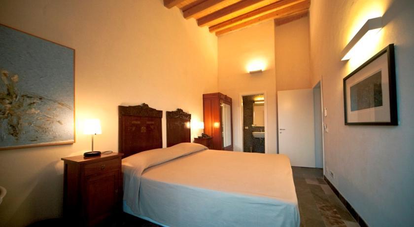 רגוזה Hotel Dell'Orologio מראה חיצוני תמונה